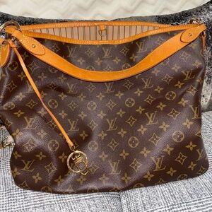 Louis Vuitton Delightful leather Hand bag
